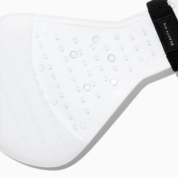 CWAVE_REJUVINATING_LED_TREATMENT_HANDS_68512_PDP_ECOM_1x1_MACRO-BOTTOM_2025_WEB-1