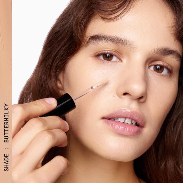 EVERYDAY_GREAT_SKIN_HYALURONIC_BLUR_CONCEALER_BUTTERMILKY_190187_PDP_ECOM_1X1_MODEL_146_2025_WEB