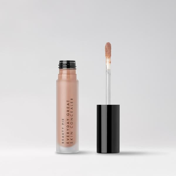 EVERYDAY_GREAT_SKIN_HYALURONIC_BLUR_CONCEALER_HONEY_190224_PDP_ECOM_1X1_PACKSHOT_2025_WEB