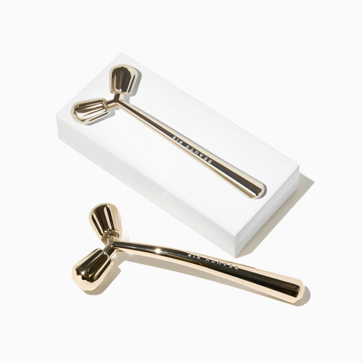 FACIAL ROLLER_SKU_PDP_1X1_HARD LIGHT_2026_WEB