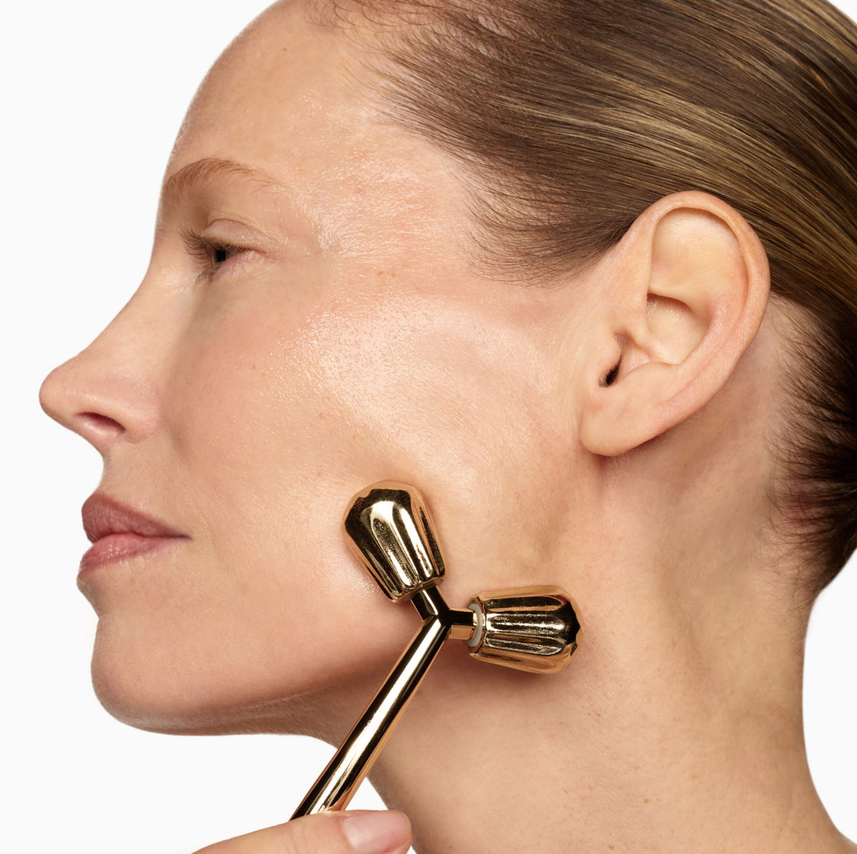 FACIAL ROLLER_SKU_PDP_1X1_MODEL_2026_WEB