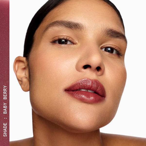 FUTURE_LIPSTICK_LUXE_SHINE_BABY_BERRY_193775_PDP_ECOM_1X1_MODEL_54_2025_WEB