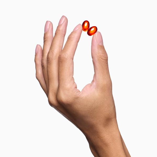 Mega-Biomega-Krill-Soft-Gels-UK_SKU_PDP_1X1_ECOM_IN-HAND_2025_WEB