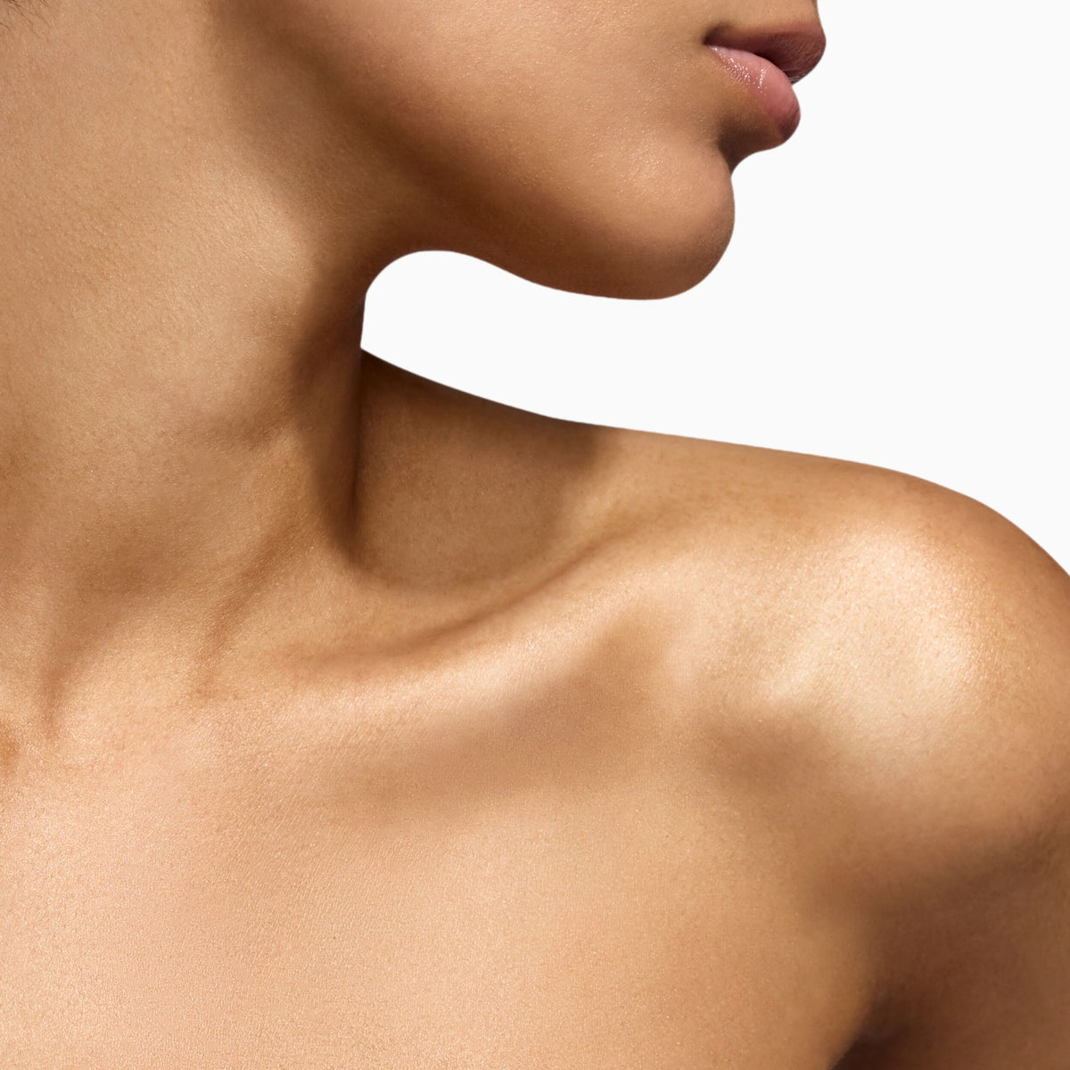 Nice_Legs_Tinted_Lotion_60691_PDP_ECOM_1X1_MODEL-1_2026_WEB