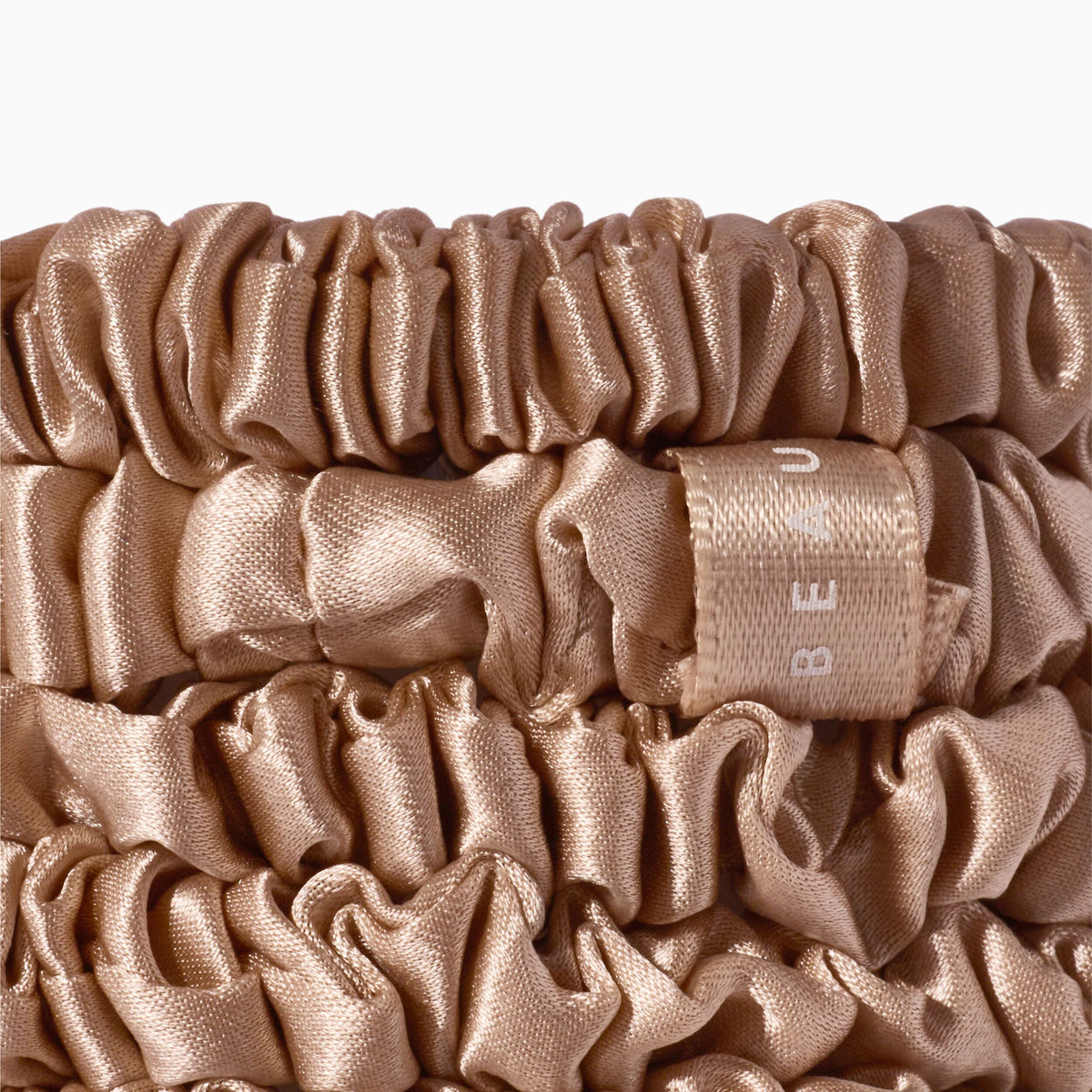SILKSCRUNCHY-CARAMEL_73273._PDP_1X1_ECOM_MACRO_2025_WEB