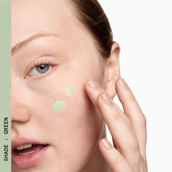 SUPERLUMINOUS_UNDEREYE_GENIUS_GREEN_73525_PDP_ECOM_1X1_MODEL_CROP_2025_WEB
