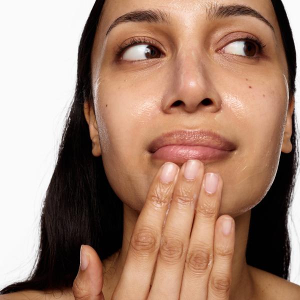 SuperHealthySkin_HotOilDoubleCleansingBalm_191306_PDP_Model2_1x1_2025_Web