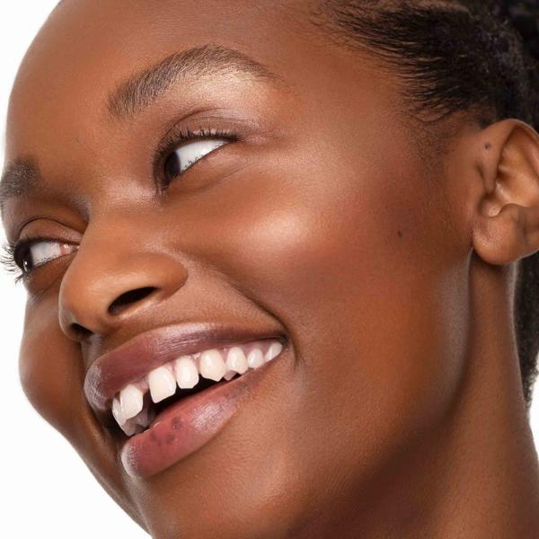 TripleBeauty_TripleBeautyPerfectGlowyPowder_191597_2000x2000_WEB_41