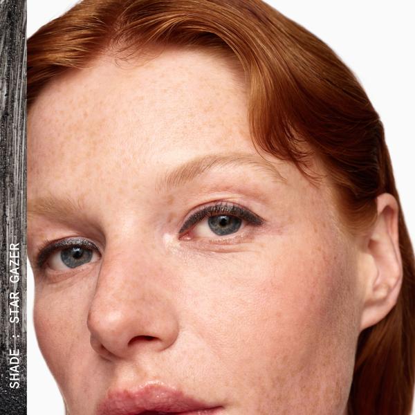 ULTRA_COLOUR_PRO_GEL_LINER_STAR_GAZER_77844_PDP_ECOM_1X1_MODEL_90_2025_WEB