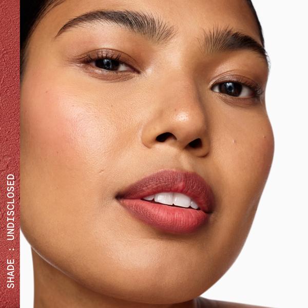 UNLIPSTICK_MATTE_LIP_TINT_UNDISCLOSED_64392_PDP_ECOM_1X1_MODEL_66_2025_WEB