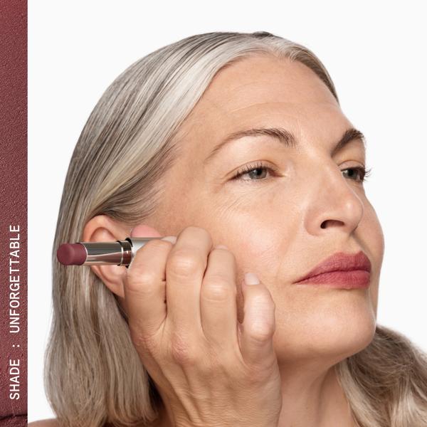UNLIPSTICK_MATTE_LIP_TINT_UNFORGETTABLE_64361_PDP_ECOM_1X1_MODEL_55_2025_WEB1
