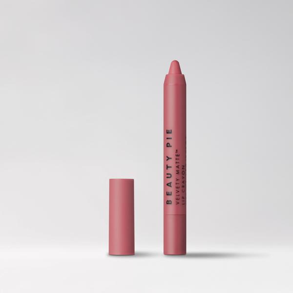 VELVETY_MATTE_LIP_CRAYON_CAUGHT_ME_195441_PDP_ECOM_1X1_PACKSHOT_2025_WEB