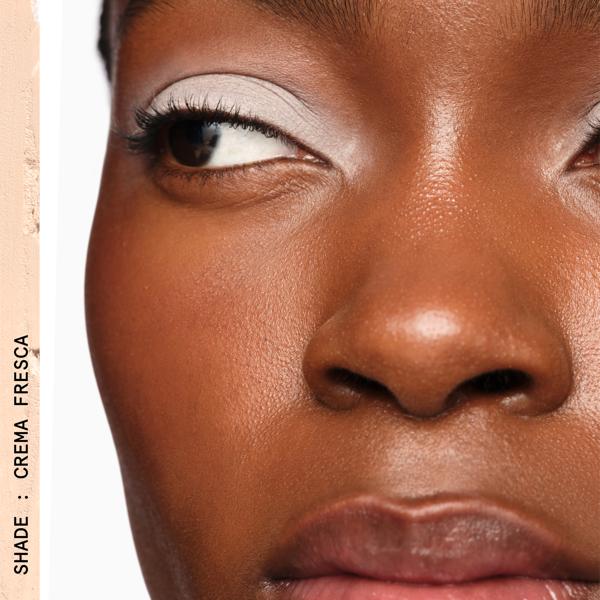 WONDERCOLOUR-SHADOW-STICK_CREMA_FRESCA_PDP_MODEL3_WEB