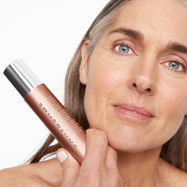 YB_DOUBLE_RETINOL_ACTION_SKIN_OVERHAUL_SERUM__197254_PDP_ECOM_1X1_MODEL_62_2025_WEB