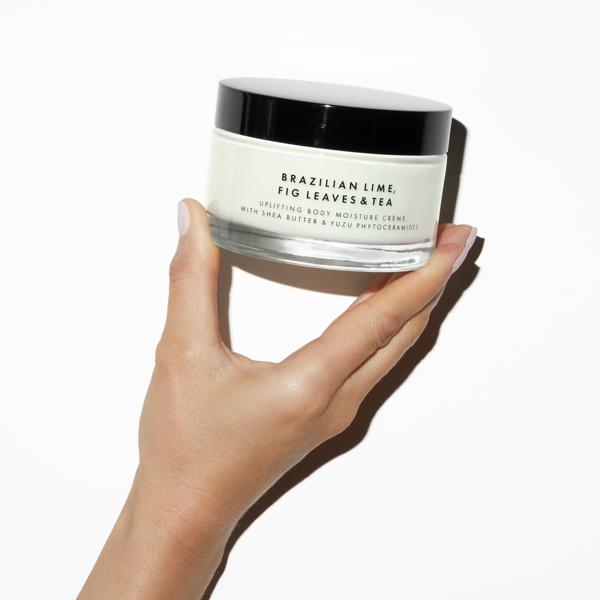 brazilian_lime_body_creme_73389_CSL_handmodel_WEB