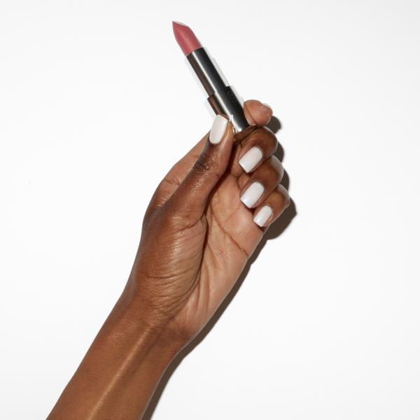 futurelipstick_matte_le_rose_keep_this_case_kit_78643_CSL_handmodel_1_WEB
