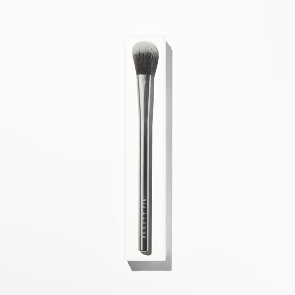 highlighting_setting_powder_brush_011_78698_packshot_carton_WEB