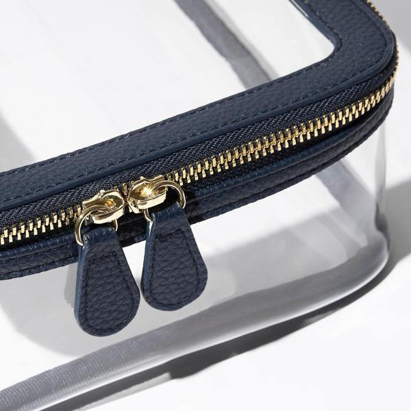 large_clear_makeup_case_navy_77219_CSL_macro_WEB