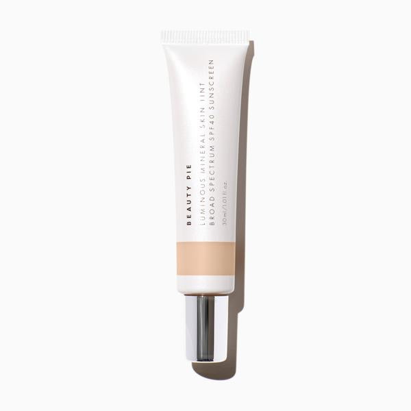 luminous_mineral_skin_tint_spf_40_light_194420_packshot_WEB
