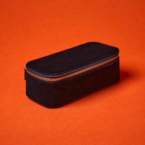 pati_black_velvet_red_carpet_case_199876_CSL_gifting_23_1_WEB