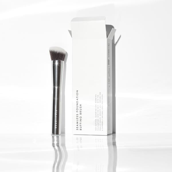 seamless_foundation_buffing_brush_001_78728_CSL_secondary_1_WEB