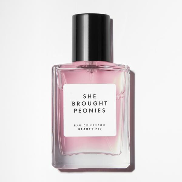 she_brought_peonies_EDP_76427_packshot_WEB
