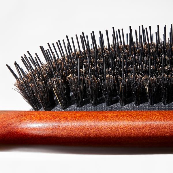 super_healthy_hair_smoothing_paddle_brush_195397_CSL_macro_WEB