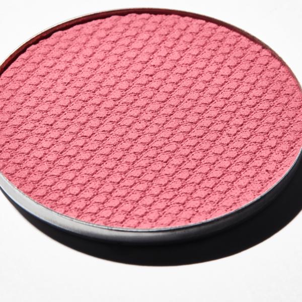 supercheek_vitamin_powder_blush_once_upon_a_pink_71033_CSL_macro_WEB