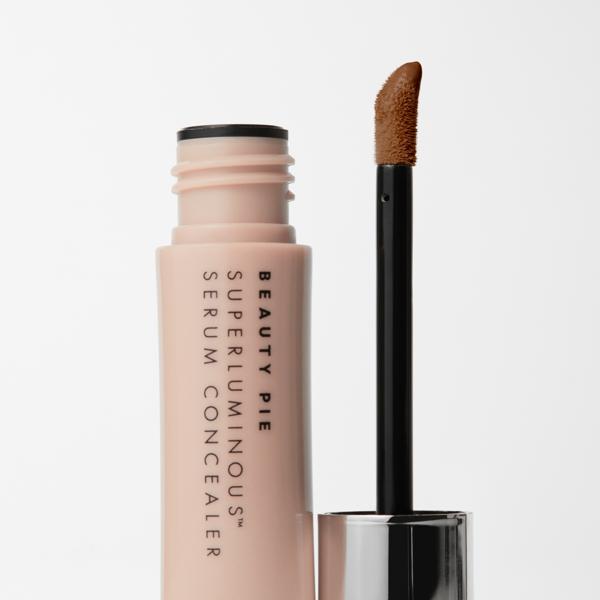 superluminous_serum_concealer_deep_dark_70890_CSL_macro_WEB